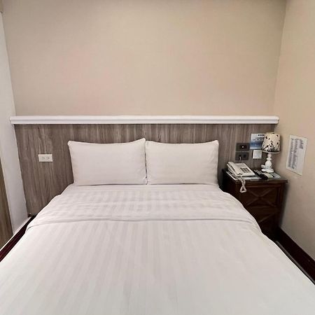 Migo Hotel Taichung Extérieur photo