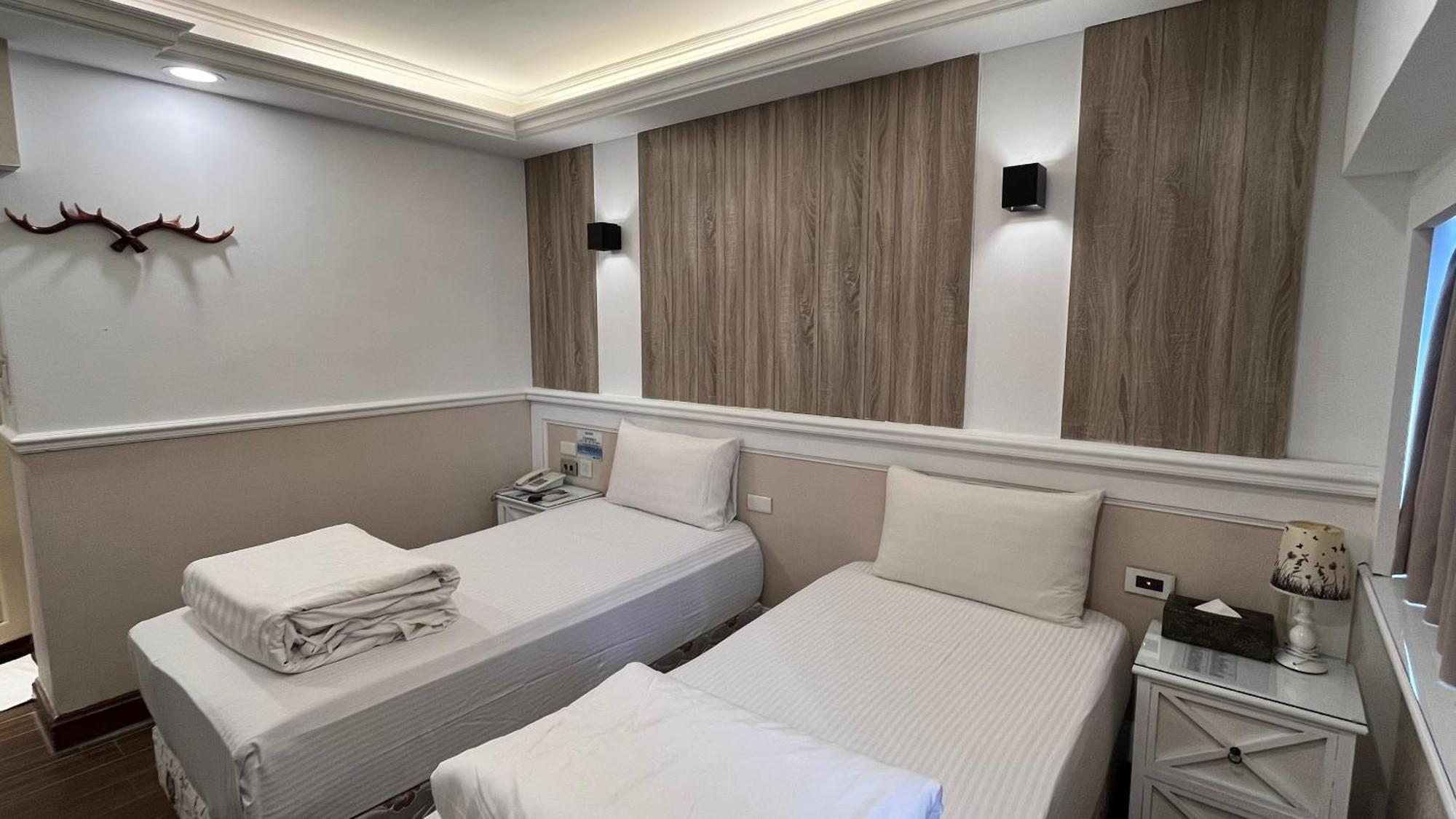 Migo Hotel Taichung Extérieur photo